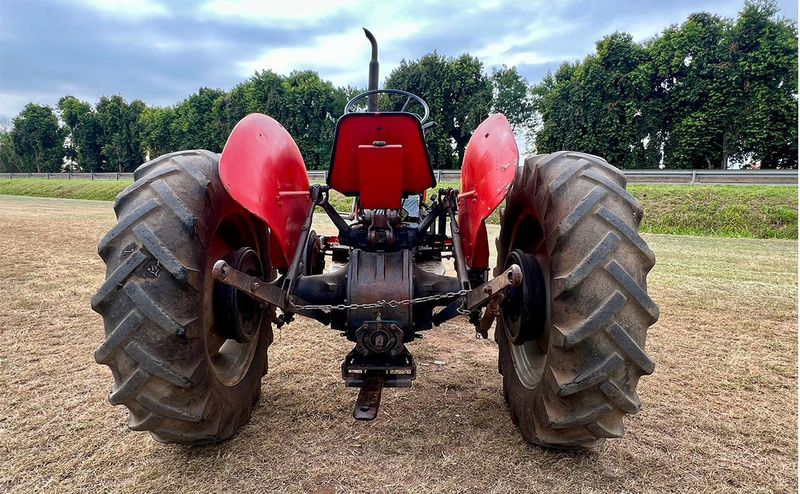 Trator-Massey-Ferguson-235-4x2-ano-1980_9