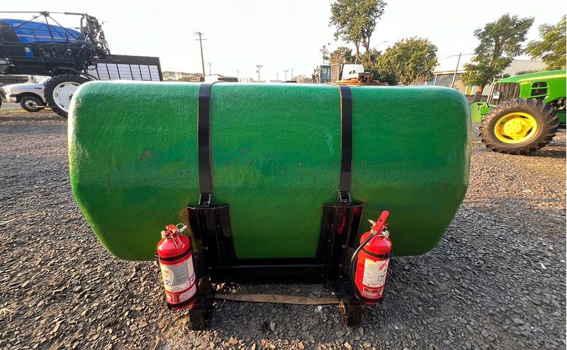 tanque-de-agua-2500-com-bomba-alta-pressao-fm-copling_12