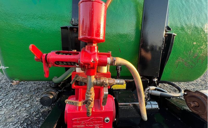 tanque-de-agua-2500-com-bomba-alta-pressao-fm-copling_2