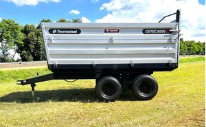 Carreta Agricola Basculante Cbtec 8000 8M³ Af Tandem Com Pneus Aro 15 Tecmesteel