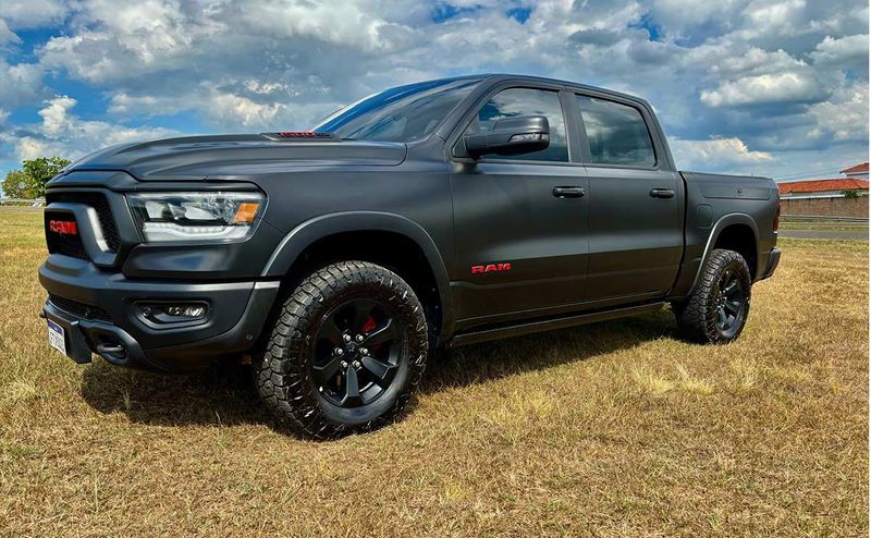 dodge-ham-1500-level-2-2022-unico-dono-10.jpg
