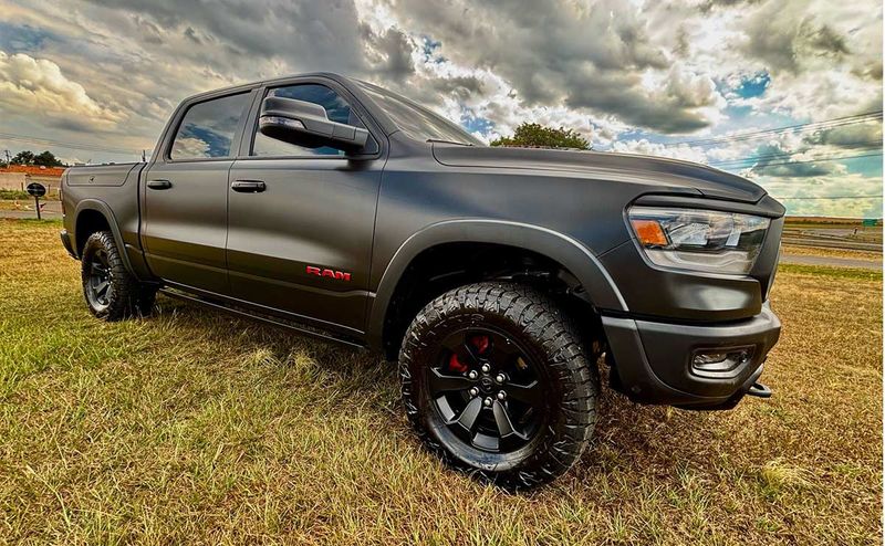 dodge-ham-1500-level-2-2022-unico-dono-2.jpg
