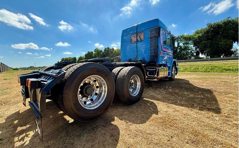 caminhao-scania-113-h-topline-5.jpg