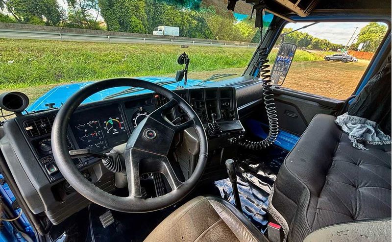 caminhao-scania-113-h-topline-10.jpg