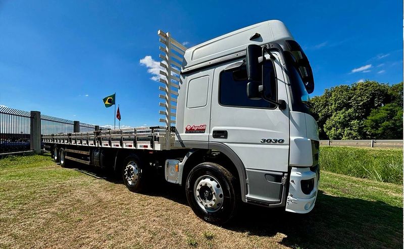 caminhao-mercedes-benz-atego-3030-bitruc-completo-8.jpg