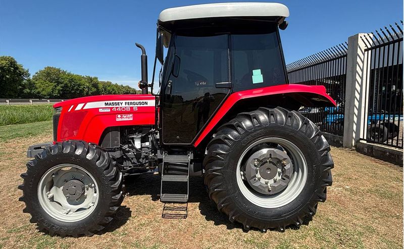 trator-massey-ferguson-4408s-1.jpg