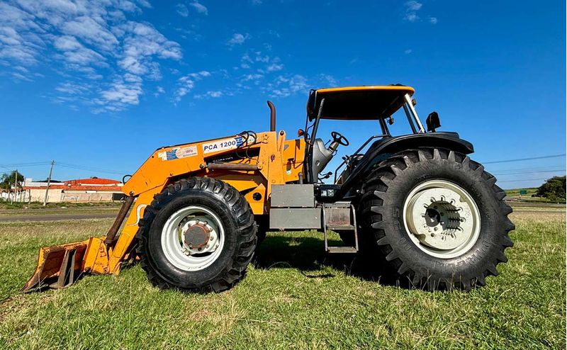 valtra-bh-180-4x4-ano-2015-4.jpg