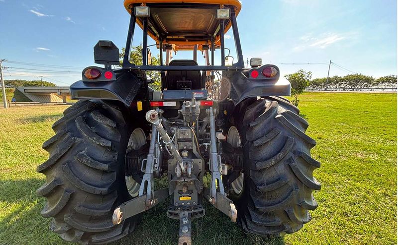 valtra-bh-180-4x4-ano-2015-13.jpg