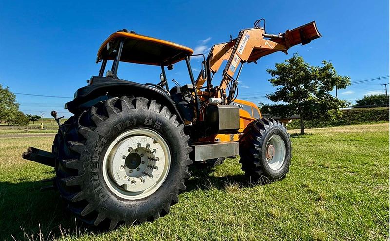 valtra-bh-180-4x4-ano-2015-12.jpg