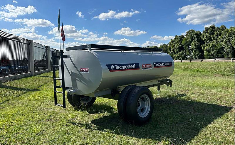 tanque-de-agua-oleo-diesel-tankflex-4000-eixo-duplo-tecmesteel-7