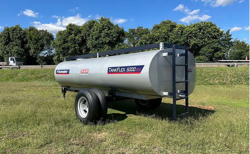 tanque-de-agua-oleo-diesel-tankflex-5000-eixo-simples-tecmesteel-4