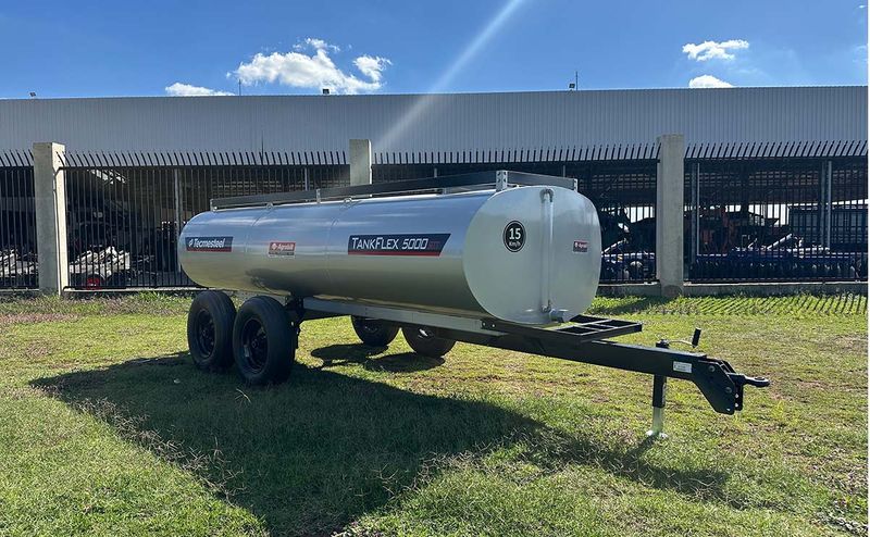tanque-de-agua-oleo-diesel-tankflex-5000-eixo-tandem-tecmesteel-6