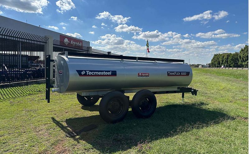 tanque-de-agua-oleo-diesel-tankflex-5000-eixo-tandem-tecmesteel-8