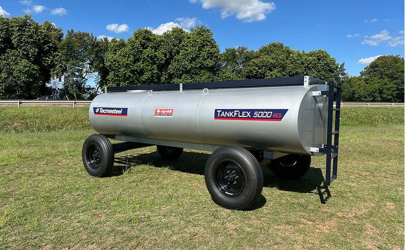 tanque-de-agua-oleo-diesel-tankflex-5000-eixo-duplo-tecmesteel-2