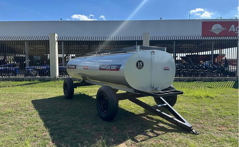 tanque-de-agua-oleo-diesel-tankflex-5000-eixo-duplo-tecmesteel-6