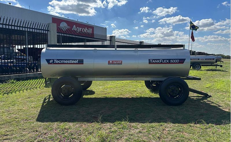 tanque-de-agua-oleo-diesel-tankflex-5000-eixo-duplo-tecmesteel-7