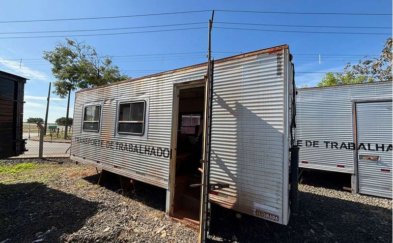 bau-caminha-3-4-5-metros-transporte-e-divisao-2