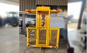 Plataforma Elevatória Para acoplar em Trator com 02 Lugares