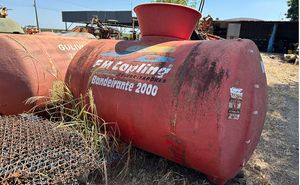 Tanque de Fibra Fmc Guliver 2000l Cor Vermelho