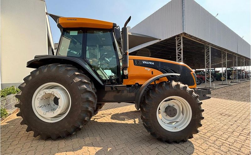 trator-valtra-1
