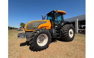 Trator Valtra BT190 4x4 ano 2015 com 9.648 horas