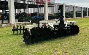 Grade Niveladora Sp 36X22X175 Mm - Super Peixe Com Mancal A Oleo E Discos Mistos - Baldan