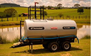 Tanque De Agua Tiger 10.000 Litros Com Plataforma De Combate A Incendio Com Pneus 15.5 Tecmesteel