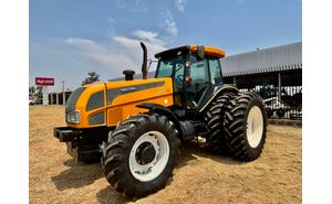 Trator Valtra Bh 145 4x4 ano 2009 unico dono,original, trator de lavoura de grãos