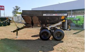 Distribuidor De Calcario E Fertilizantes Dcfc 8000 Com Correia Roda 11X15 - Baldan Novo