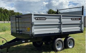 Carreta Agricola Basculante Cbtec-Lm 6000- Lateral Movel 6,5M³ Tandem- Com Pneus 11Lx15- Tecmesteel